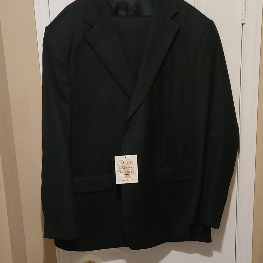 Man's complete suit